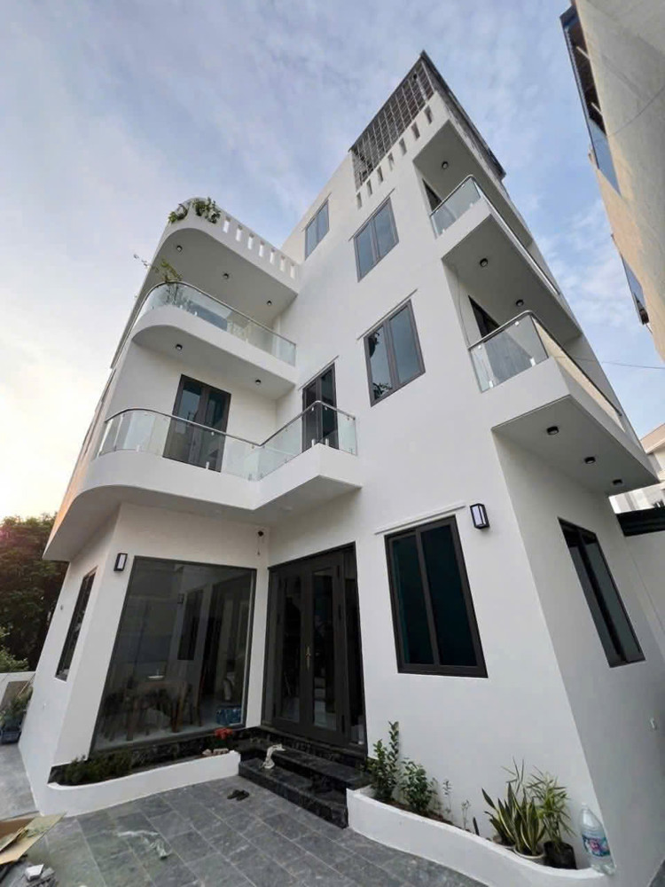 BÁN NHÀ TRUNG TÂM LONG BIÊN - GIÁ ĐẦU TƯ