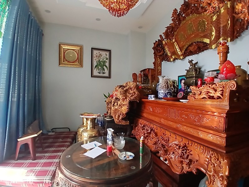 Bán SIÊU PHẦM 4 Tầng,có Thang Máy Đức,đường 14m,gần ĐHQG TPHCM