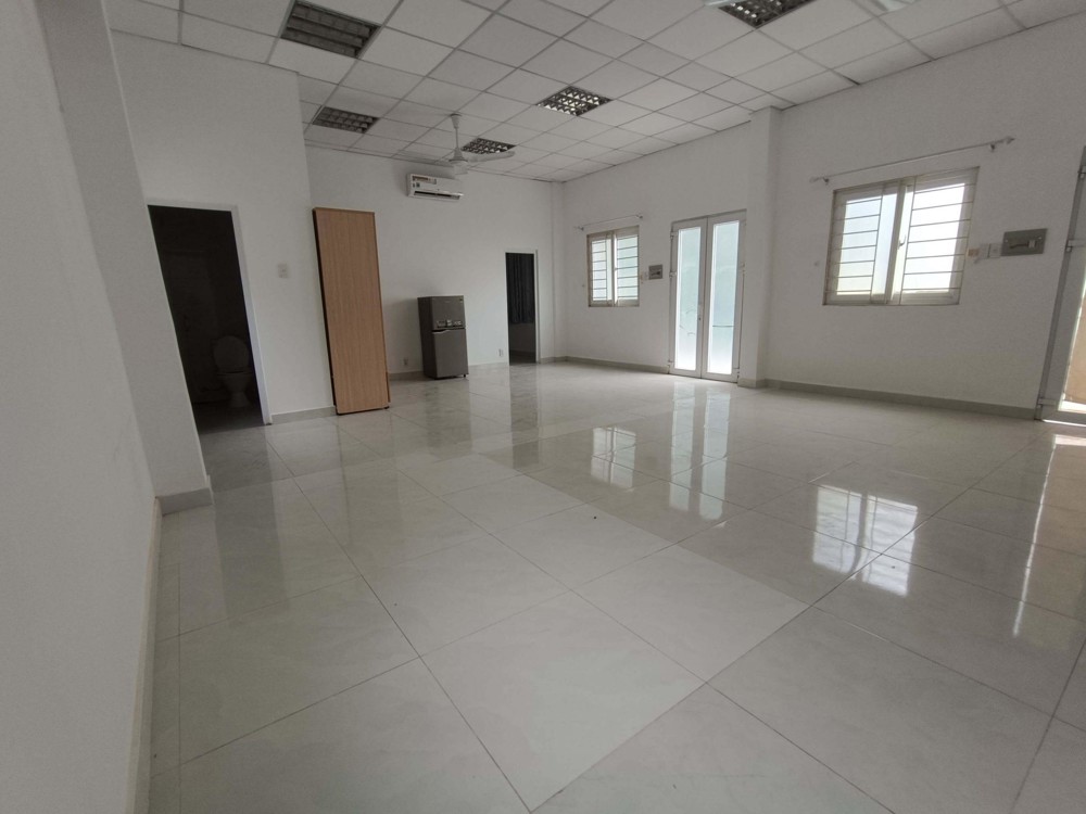 Cho thuê kho, văn phòng Bình Lợi, P.13 cũ, 10×10.5m, 15tr
