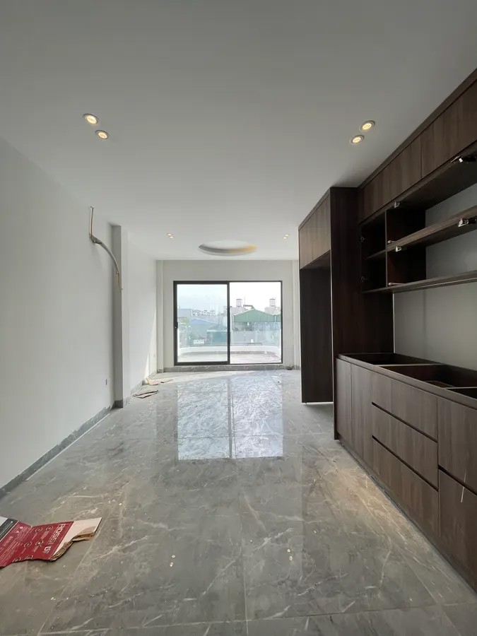 NHÀ MỚI 7 TẦNG THANG MÁY – Ô TÔ VÀO NHÀ – Phố Chu Huy Mân 59m² – 14 TỶ – LONG BIÊN