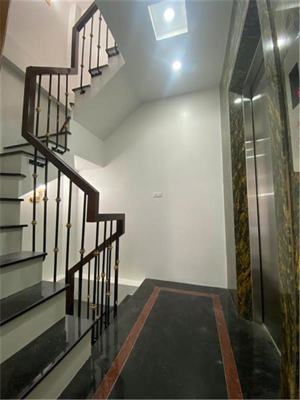 Nhà đẹp Tây Thăng Long – Thượng Cát, 5 tầng, 38m2, ô tô đỗ cửa, giá 6,2 tỷ