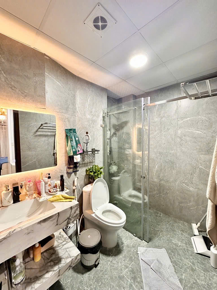 Cực hiếm nhà Hoàng Hoa Thám Ba Đình gần ô tô phân khúc hiếm chỉ 7 tỷ