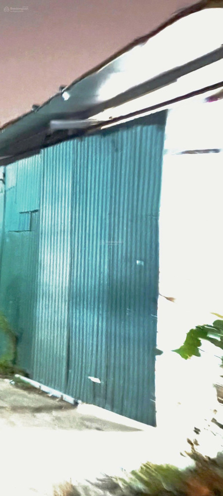 Bán 80m2 nhà cấp 4 lô góc mặt đường nhựa vỉa hè oto tránh. Gần cầu Trần Hưng Đạo, khu Thạch Cầu