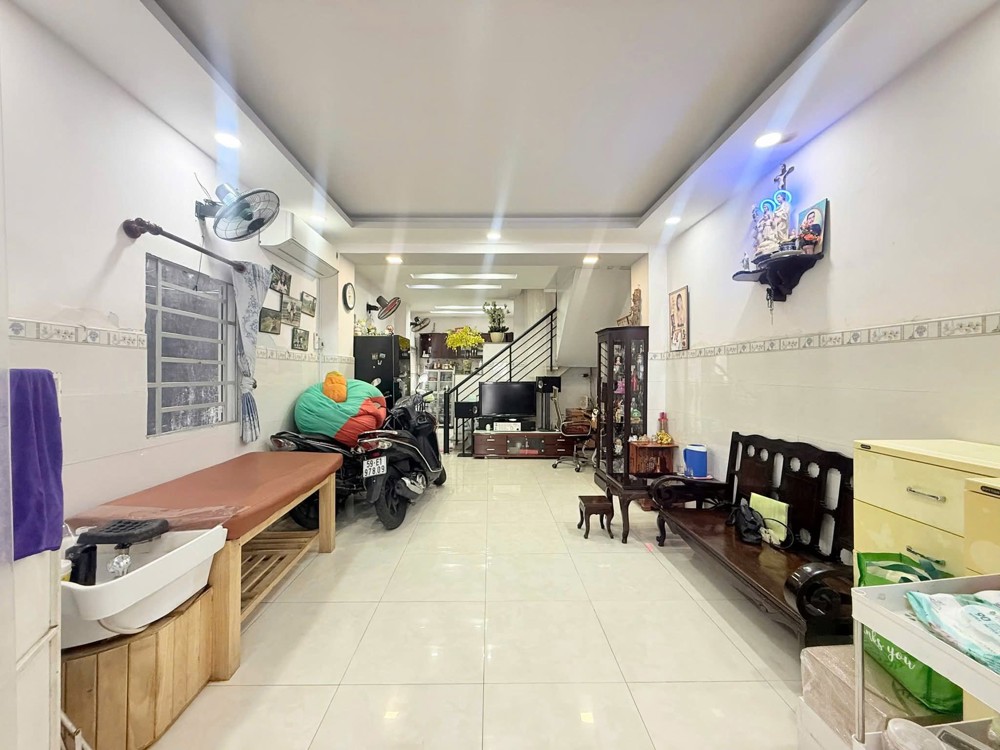 Bán nhà HXH 7 chỗ Bùi Đình Tuý,P.Bình Thạnh,4x12.5m,2 tầng,3pn,2wc,5.85 tỷ, TL