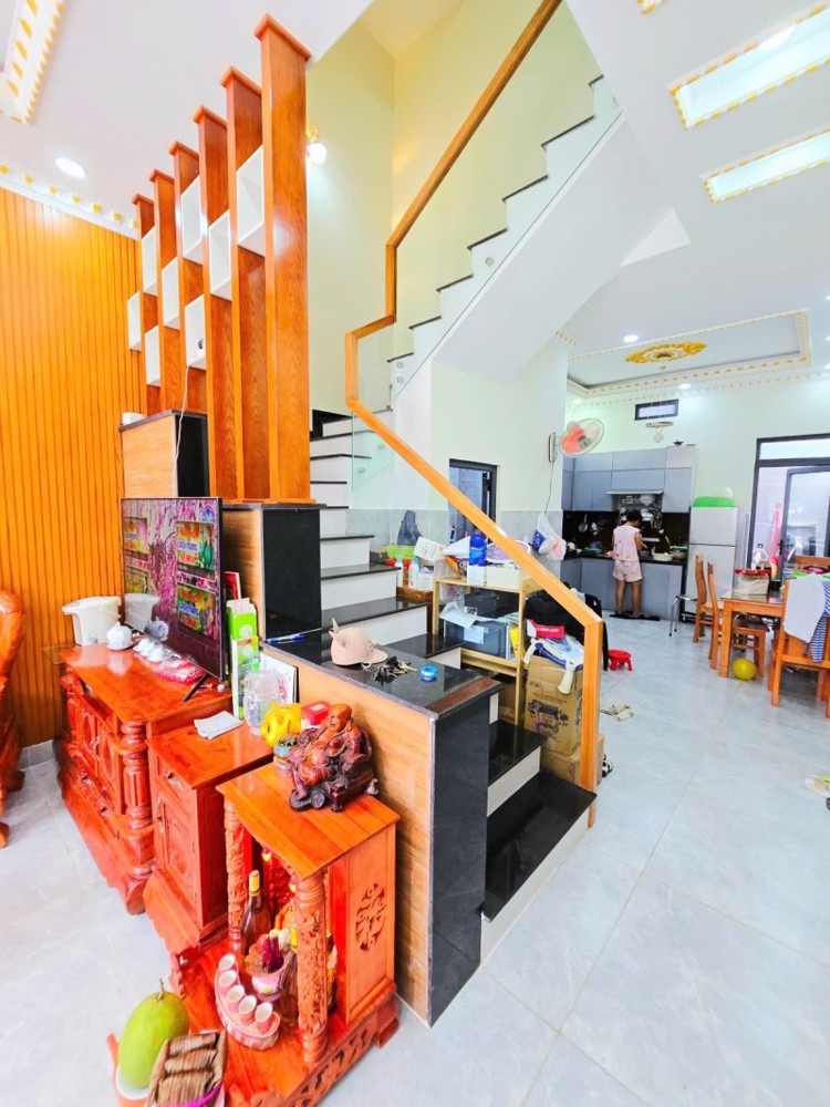 Bán nhà đường Lò Lu, Trường Thạnh, Q9. TP HCM, DT 60m2, 4 tầng, SH, 6.55  tỷ. LH: 0933125879