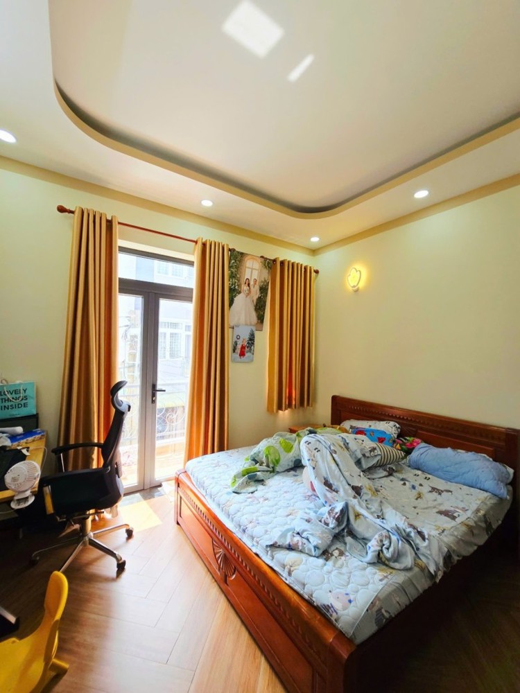 Bán nhà đường Lò Lu, Trường Thạnh, Q9. TP HCM, DT 60m2, 4 tầng, SH, 6.55  tỷ. LH: 0933125879