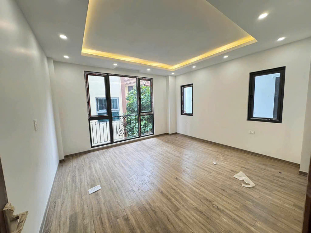 Bán nhà 5 tầng đẹp lô góc gần mặt phố Hồ Tùng Mậu, Bắc Từ Liêm 33m2 giá 8.3 tỷ