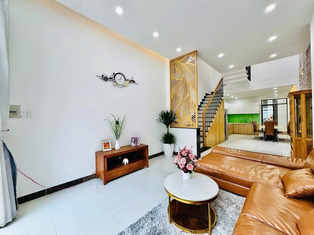 4❌20m, BÁN NHÀ 3 TẦNG, 3PN, HẺM 3M, PHẠM VĂN CHIÊU, P14 GÒ VẤP, 6 TỶ xíu