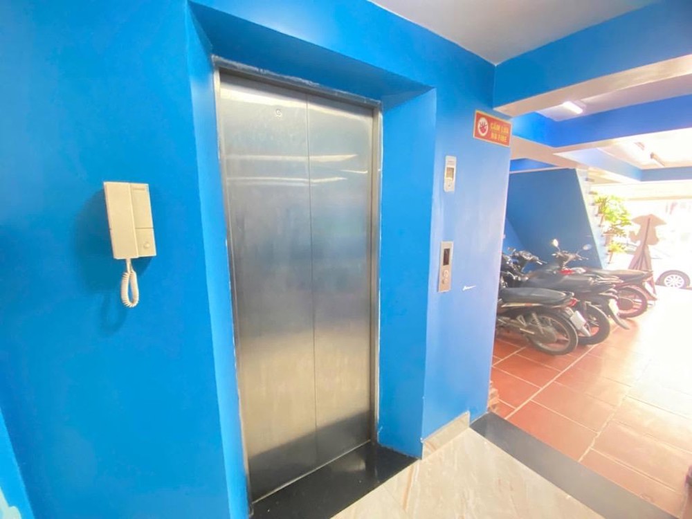 Bán toà chdv Cầu Giấy 80m2, 7 tầng, thang máy, ô tô tránh, doanh thu 1 tỷ/năm