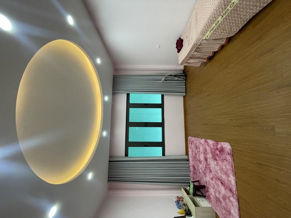 Tòa nhà 7 tầng 70m2, thang máy, ô tô tránh, khu Cầu Giấy – doanh thu 1 tỷ/năm