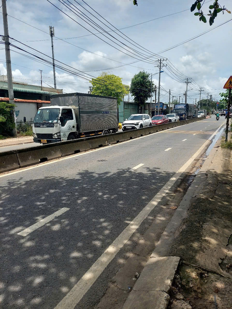 SIÊU PHẨM MẶT TIỀN NGUYỄN VĂN BỨA – GẦN TRƯỜNG NGUYỄN VĂN CỪ HM