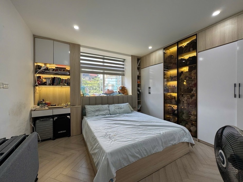 CHUNG CƯ TRẦN QUÝ KIÊN DT 76M 2 NGỦ 2 WC FULL NỘI THÁT 6,9 TỶ