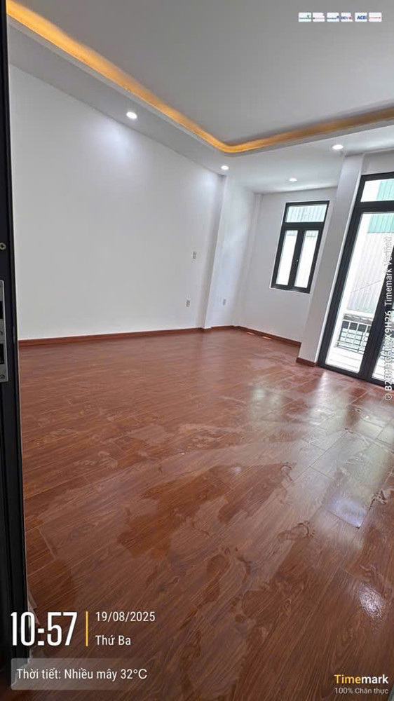 Nhà xinh Q.12, An Phú Đông, hẻm QL1A, 60m2, 2 tầng, 3PN, sổ hồng trao tay, giá chỉ 3.8 tỷ - Gọi