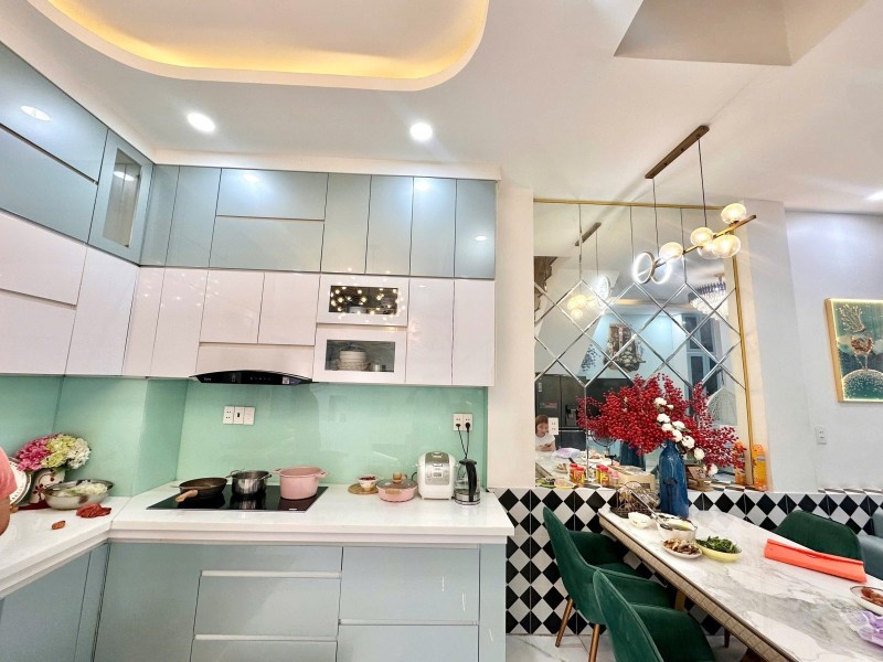Bán nhà ngõ Dương Đình Hội, Q9, TP HCM, DT 70m2, 4 tầng, 4PN, sổ hồng, giá 6.75  tỷ