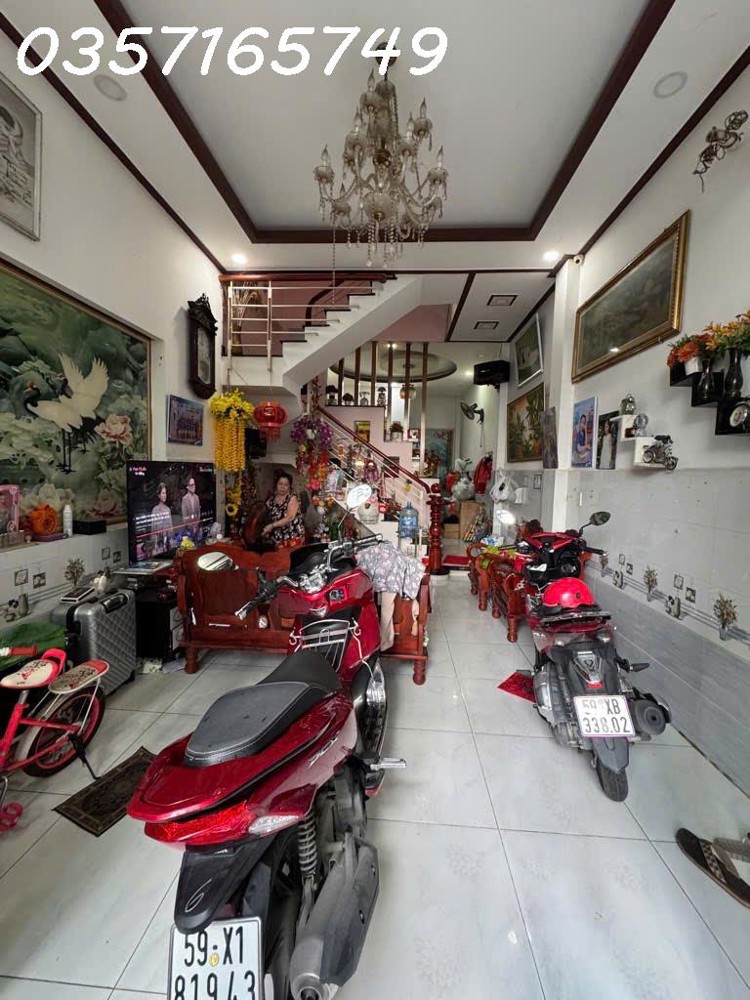 BÁN NHÀ LÀNG TĂNG PHÚ THỦ ĐỨC – 6.8 TỶ – NHÀ ĐẸP 3 TẦNG, HẺM NHỰA 7M, KHU DÂN TRÍ CAO - 5P RA NGÃ