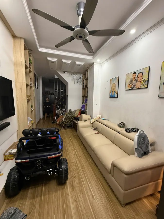 BÁN NHÀ DÂN XÂY Phố Thanh Am 42m2 X 5 Tầng X 6.85 tỷ Long Biên Hà Nội