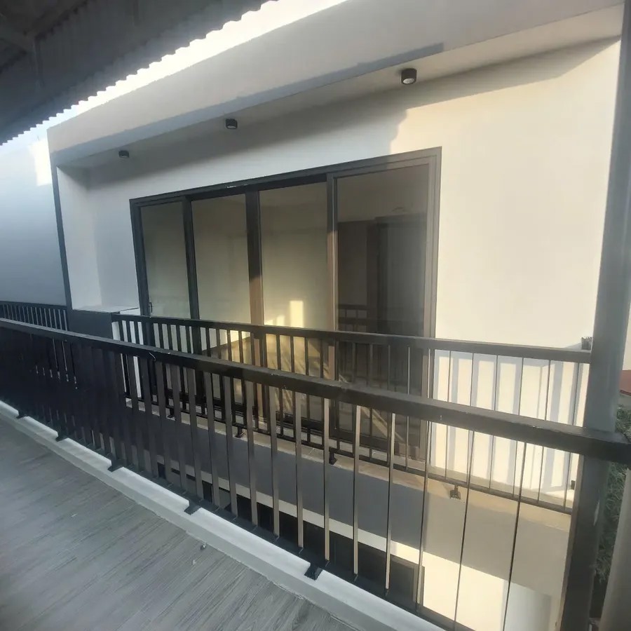 NHÀ MỚI NGÕ RỘNG GẦN Ô TÔ Phố Thanh Am 30m2 X 5 Tầng 5.3 tỷ Long Biên Hà Nội