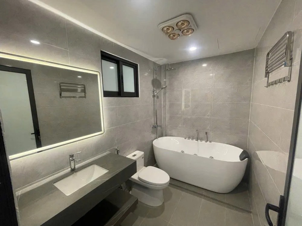 NHÀ MỚI KHU PHÂN LÔ OTO ĐỖ CỬA Thanh Am 38 m2 X 6 Tầng X 10 Tỷ Long Biên Hà Nội