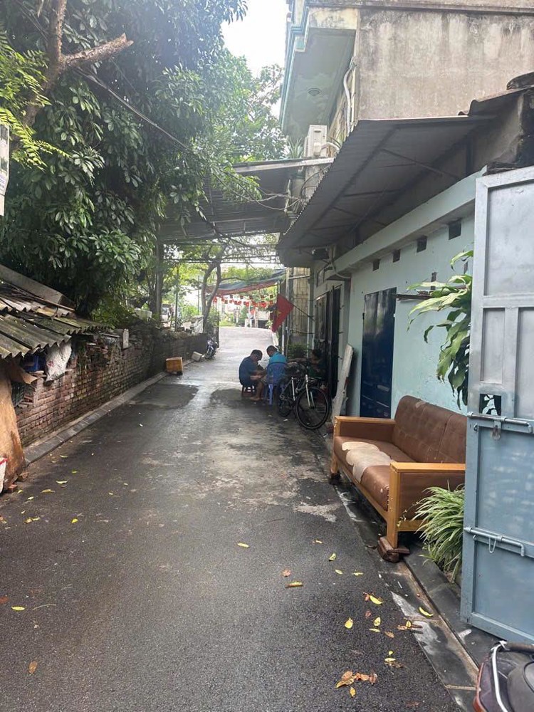 NHÀ ĐẸP 2 TẦNG – MẶT TIỀN RỘNG – OTO ĐỖ CỔNG – Ở NGAY