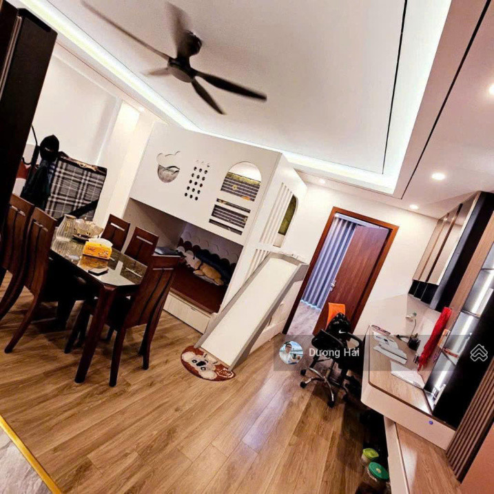 Bán nhà Trần Thái Tông - Cầu Giấy - 105m 5 Tầng - Ô Tô KDVP Vỉa Hè Gần CV Cầu Giấy Ở ngay