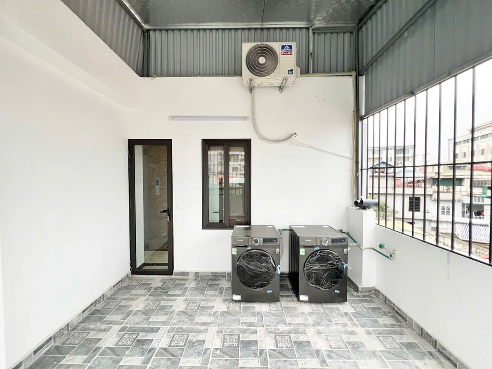 Bán Nhà Lê Duẩn 56m2. 6 tầng. mặt tiền 4m. giá 14.6 Tỷ Đống Đa Hà Nội