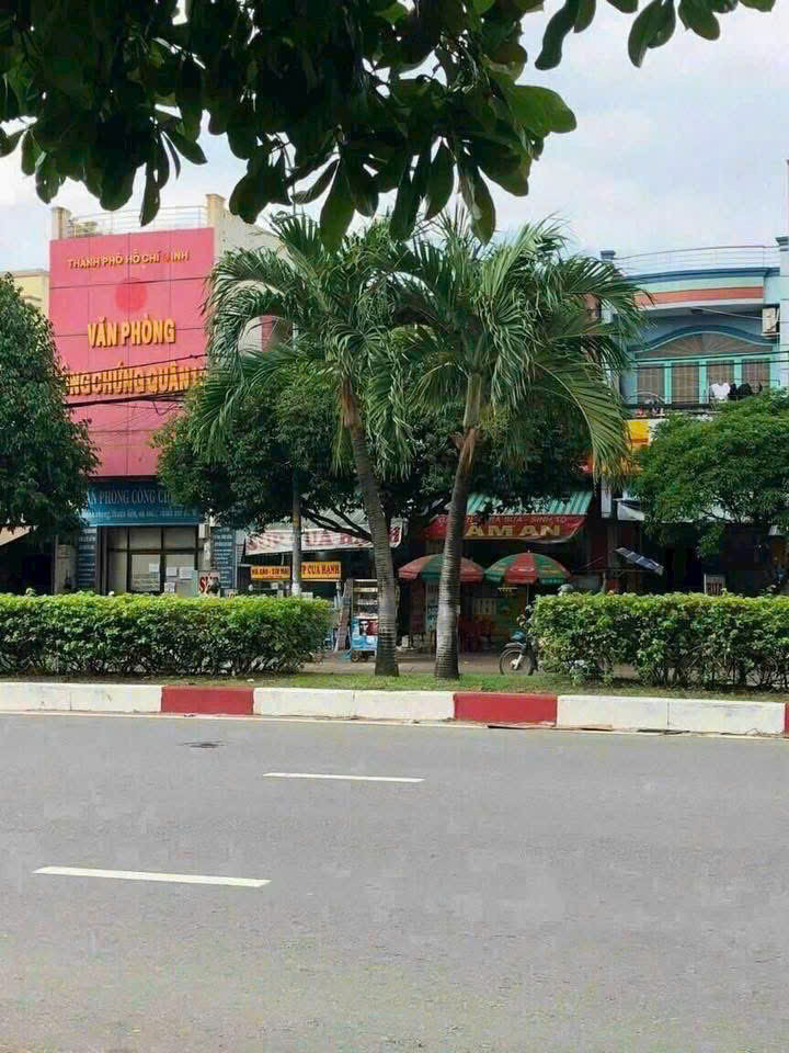 NHÀ XƯỞNG GẦN 1000m2 MT TÔ KÝ, TÂN HƯNG THUẬN, Q12 GIÁ TỐT