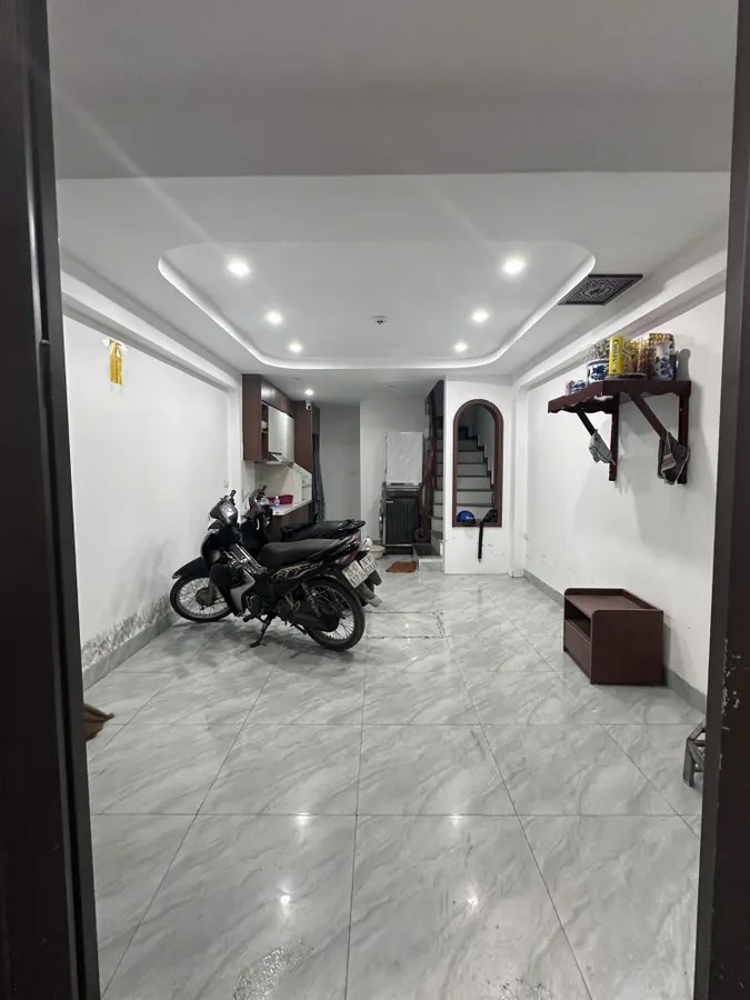 Bán Nhà Trường Chinh 30m2. 6 tầng. mặt tiền 3.8m. giá 9 Tỷ Đống Đa Hà Nội
