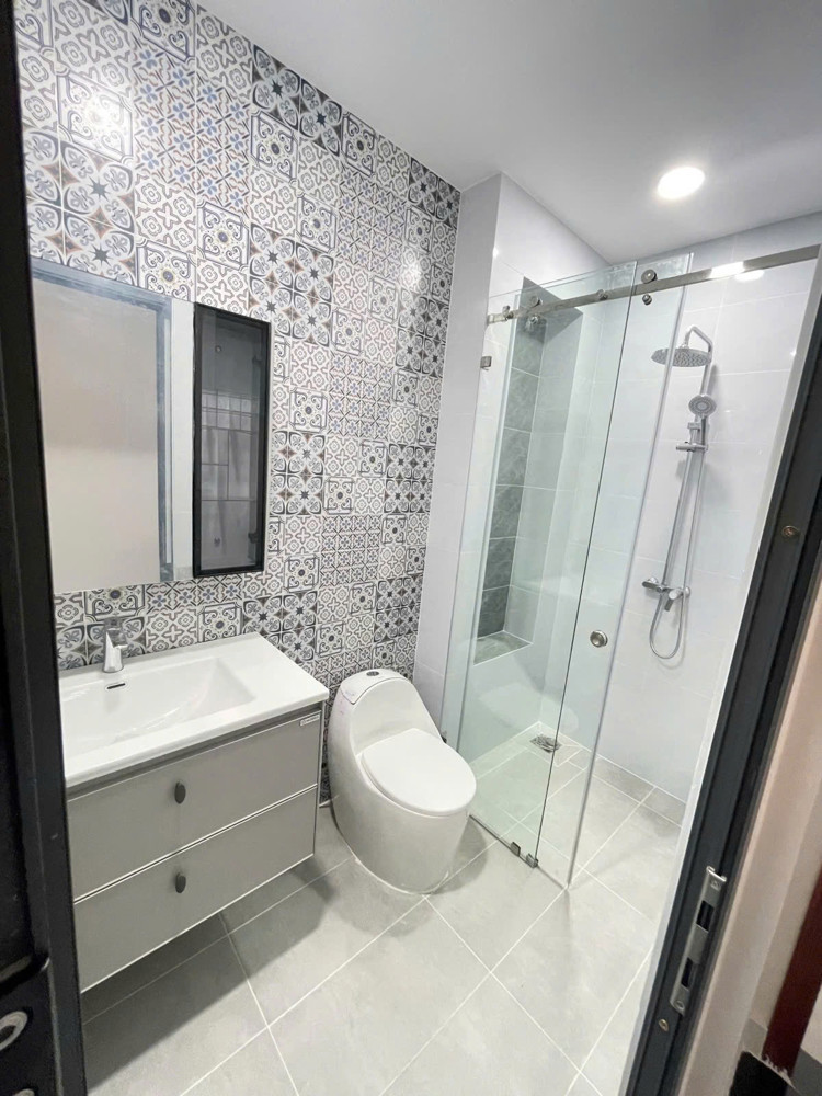 💥 MẶT TIỀN KINH DOANH - KÊNH TÂN HÓA – 5 TẦNG – 73M² (4.4 x16m) – CHỈ 10.X TỶ 💥