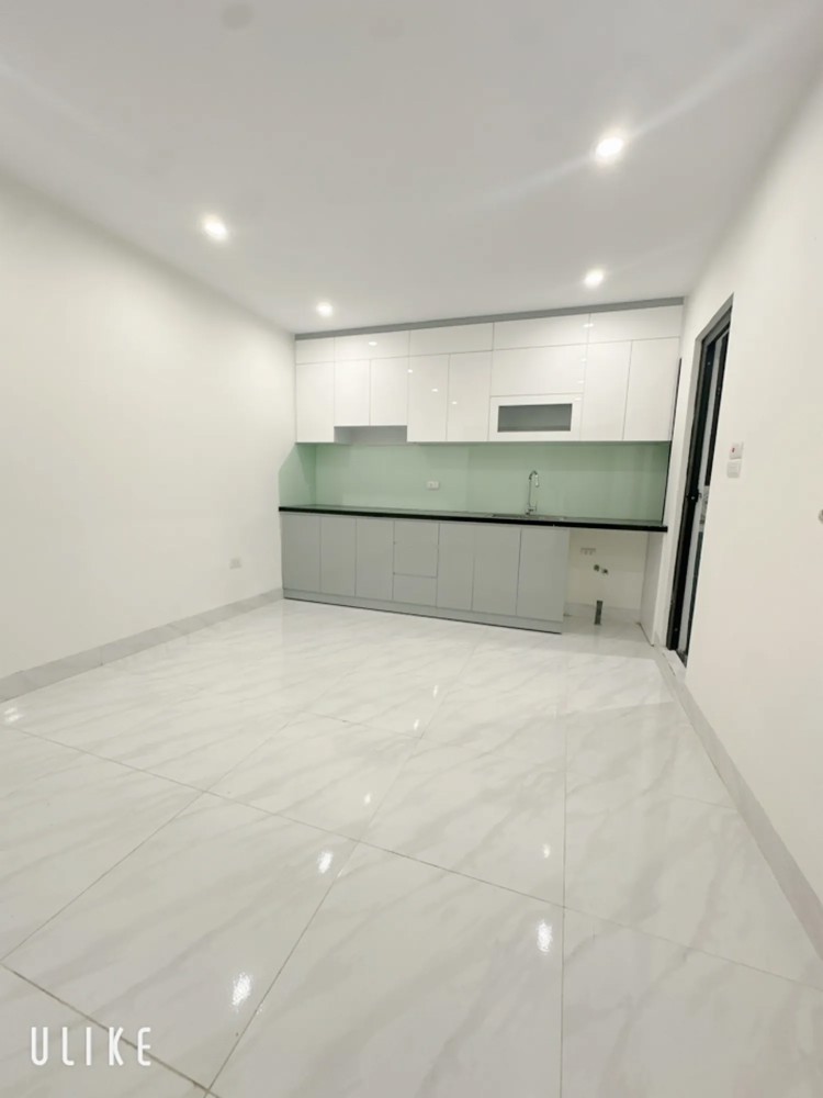 Bán Nhà Kim Giang 50m2. 7 tầng, mặt tiền 5m. 13.5 Tỷ Hoàng Mai Hà Nội