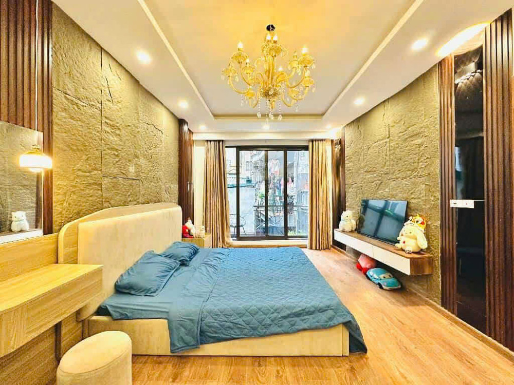 BÁN NHÀ ĐẸP HỒNG TIẾN LONG BIÊN, DÂN XÂY, NGÕ THÔNG, OTO,35M NHỈNH 7 TỶ(TL)