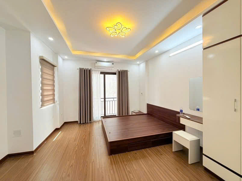 BÁN NHÀ ĐẸP THANH AM LONG BIÊN, NGÕ RỘNG,OTO,35m NHỈNH 6 TỶ(TL)