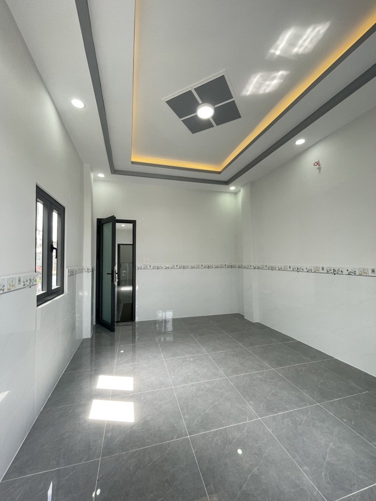 🏡 LÔ GÓC – 2 LẦU – HẺM 4M THÔNG – CÁCH MẶT TIỀN ÂU CƠ 30M
