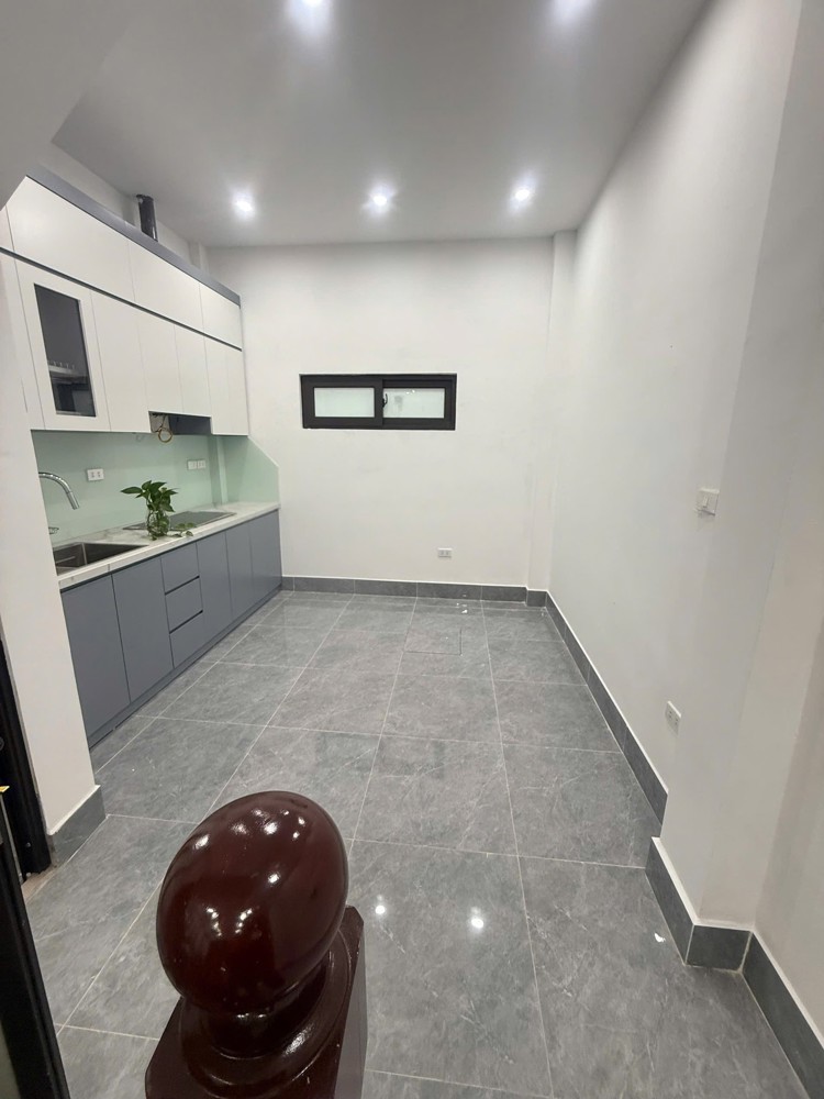 Bán nhà ngõ thông tại cầu Lủ, DT 34m2, 4 tầng giá 8,2 tỷ