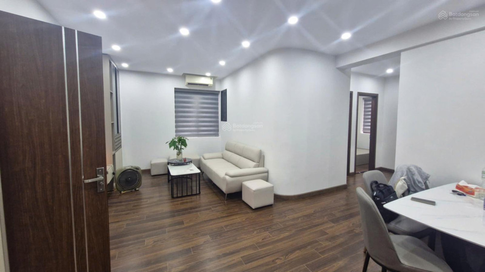 Hiếm N3B Lê Văn Lương, 2N2W 61m², full đầy đủ view đẹp, giá 5.5 tỷ có TL