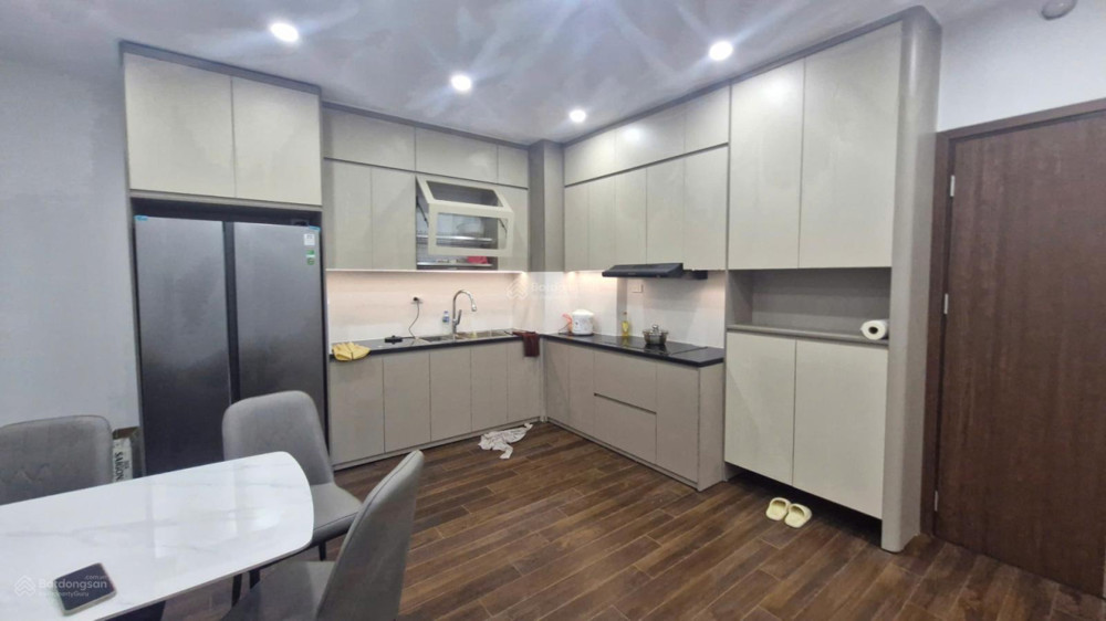 Hiếm N3B Lê Văn Lương, 2N2W 61m², full đầy đủ view đẹp, giá 5.5 tỷ có TL
