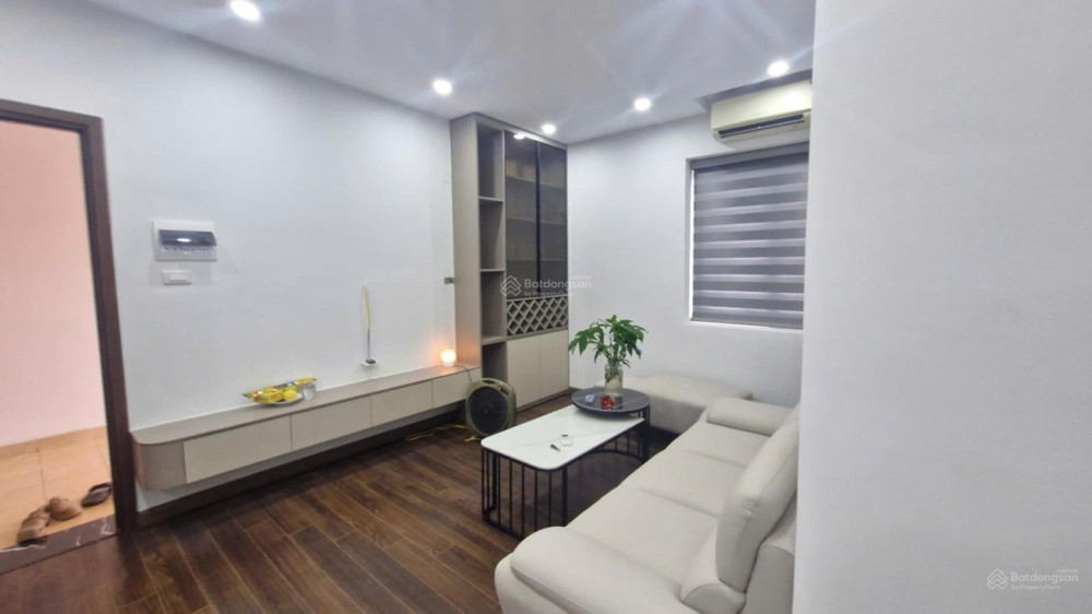 Hiếm N3B Lê Văn Lương, 2N2W 61m², full đầy đủ view đẹp, giá 5.5 tỷ có TL