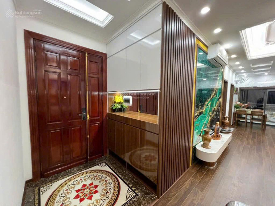 Cần bán 3 NGủ CT3 Vimeco Nguyễn Chánh full NT 100m2, BC đông nam giá 9.4 tỷ