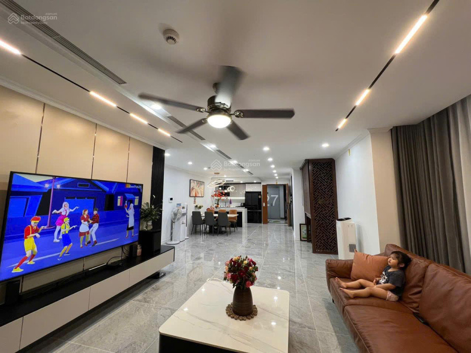(chuẩn) căn 3PN2WC 135.6m² New Skyline nội thất full BC Đông nam 11.8 tỷ có Thương lượng