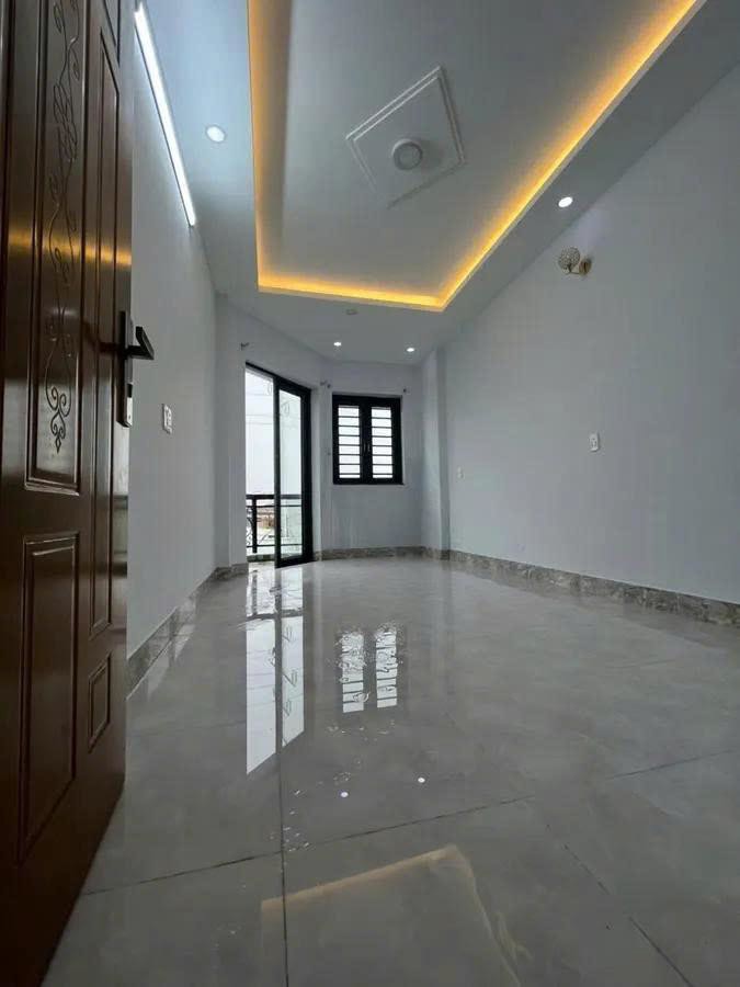 BÁN NHÀ - BÌNH TÂN - LÔ GÓC - HXT - DT 60M2 (4 X 15M) - 4 TẦNG - NHỈNH 5 TỶ