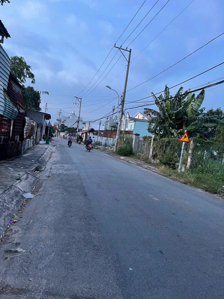 BÁN ĐẤT (8.68x25.5) 2MT PHÙNG THỊ CHUYỆN, THỚI TAM THÔN, HÓC MÔN – 7 TỶ
