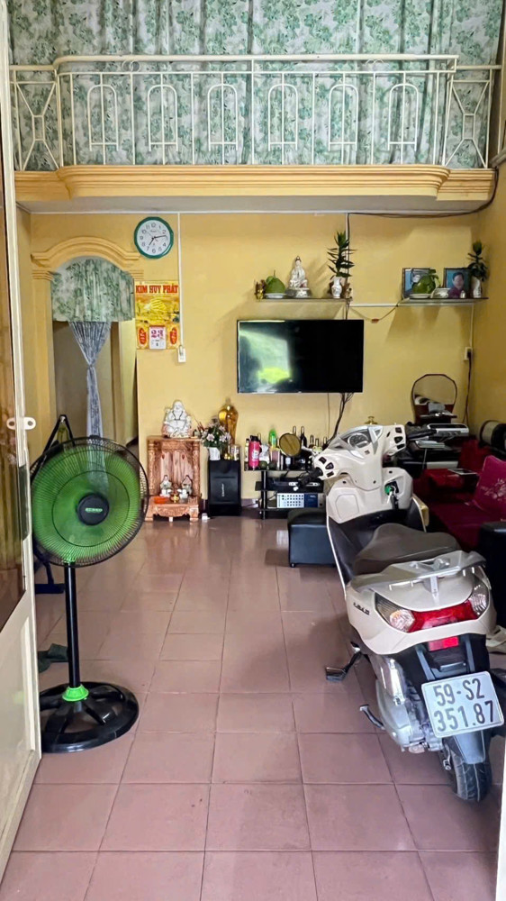 NHÀ (4.3x15) MT HIỆP THÀNH 17 VỊ TRÍ VIP GÓC NGÃ BA CHỈ 4.46 TỶ!
