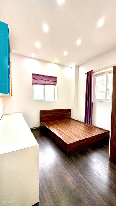 Cần bán căn 2N2W - 58.5m2 - tòa 30T Nam Trung Yên fulll đồ - có sổ. Giá 5.7 tỷ