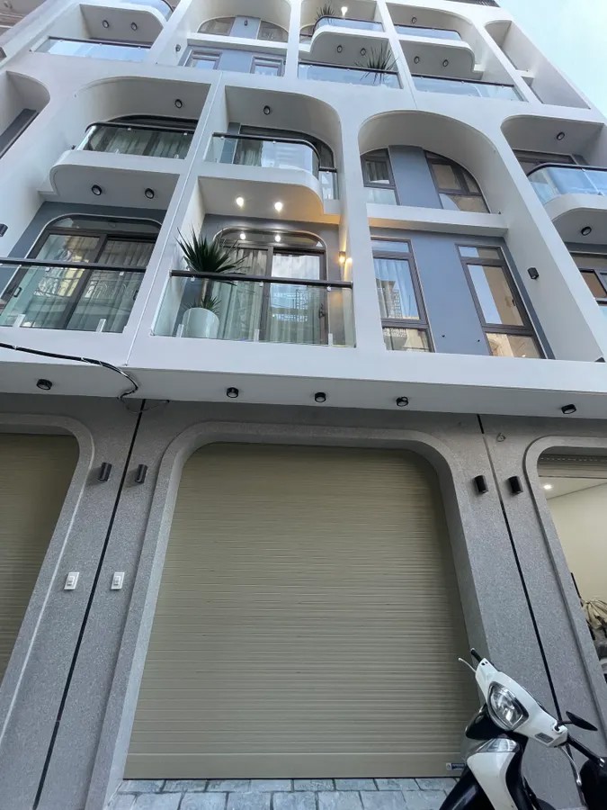 Bán nhà Thạch Bàn – 6 tầng, gần AEON Mall, ô tô vào nhà, giá chỉ 12.6 tỷ
