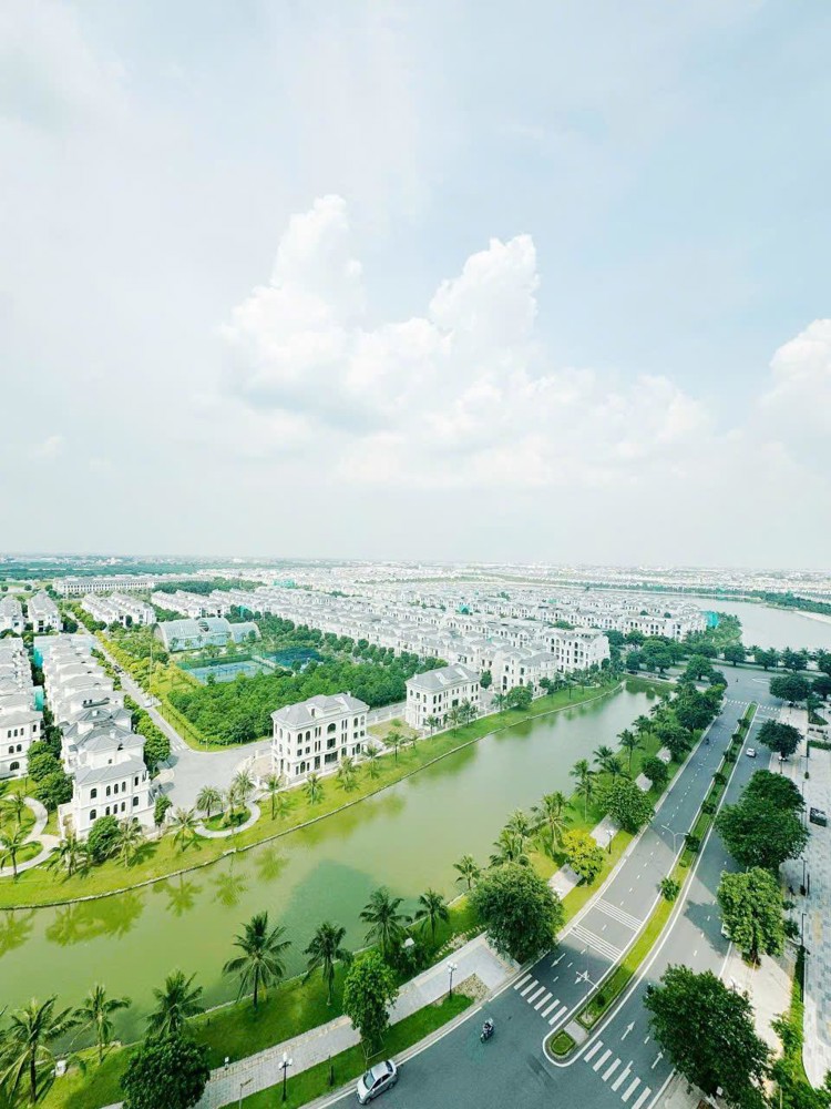 Bán nhanh căn Studio đầy đủ nội thất tầng trung view thích hợp đầu tư, giá chỉ 2.35 tỷ tại OCP