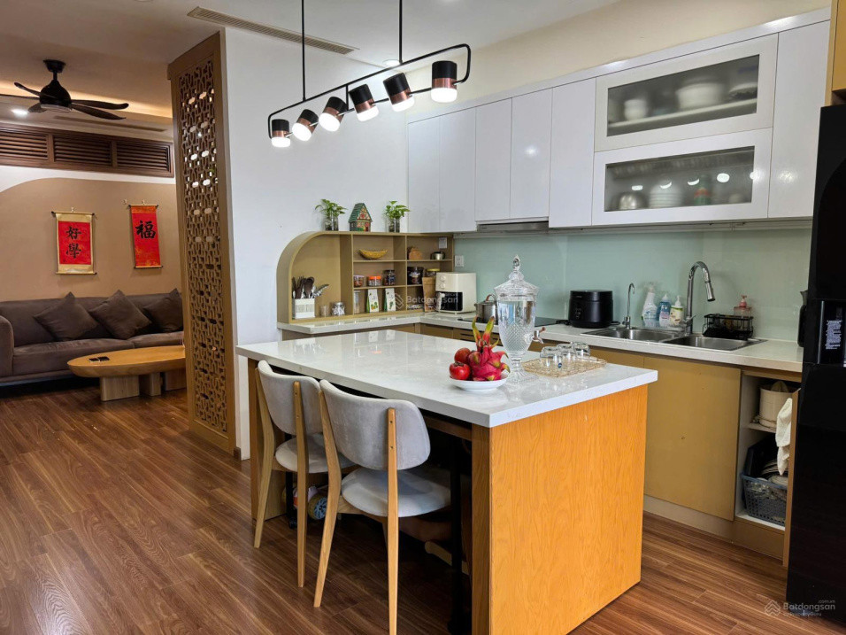 Hiếm! Em bán 3PN - 96m2 Golden Park tầng trung full đồ giá 11 tỷ có thương lượng