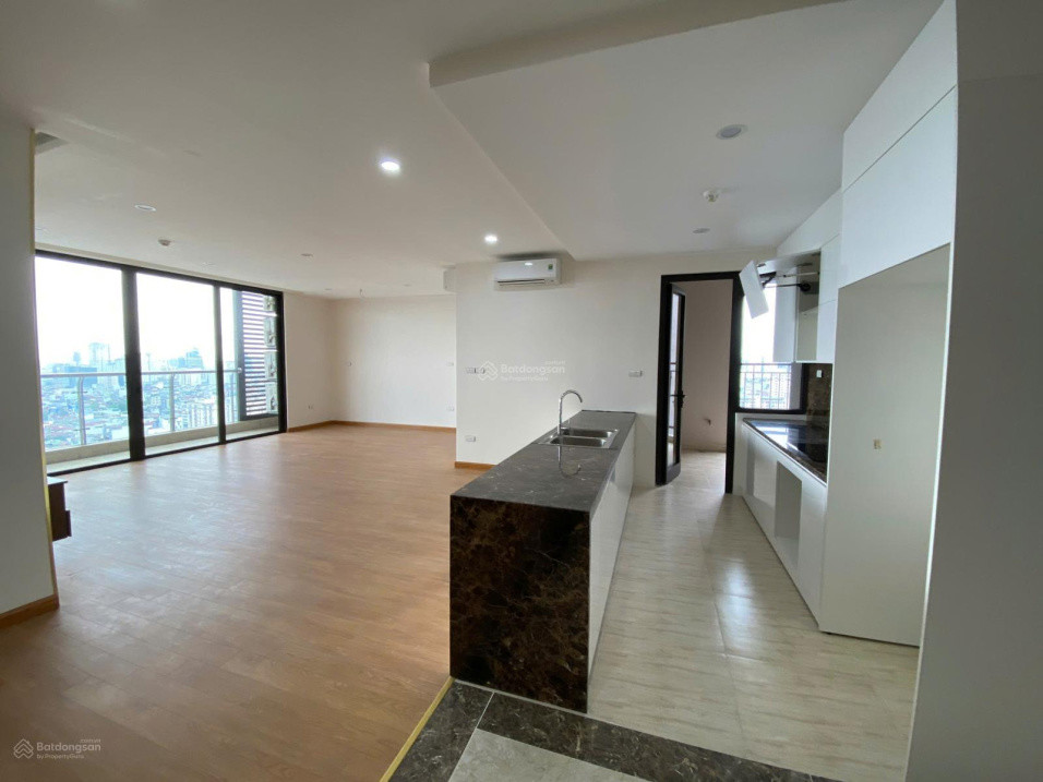 Hiếm! Căn góc ĐN 3 ngủ 121m2 - Chelsea Residence BC ĐB 15.6 tỷ có TL (chuẩn TT, giá)