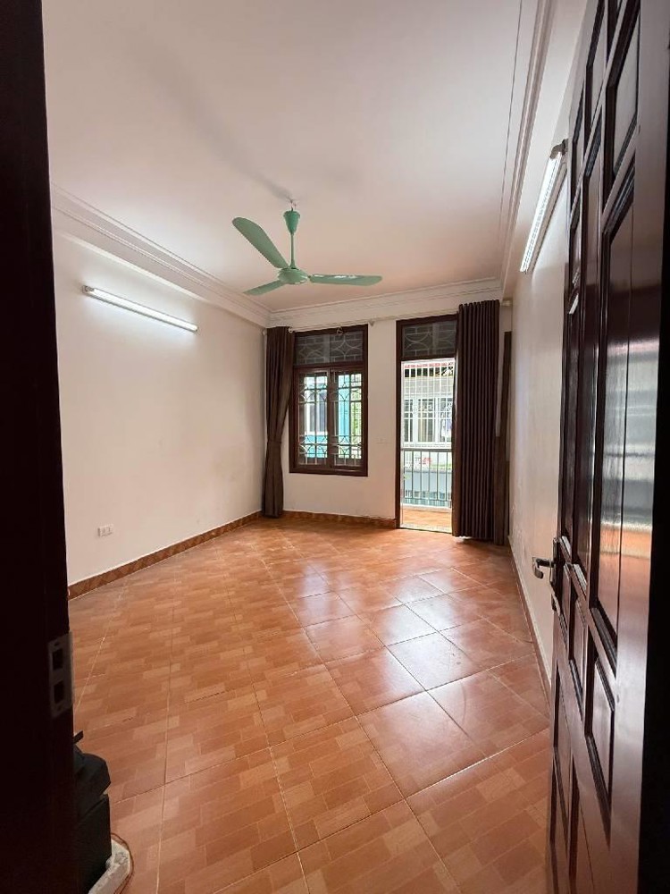 Bán nhà mặt phố Cầu Noi, 38m2, 5 tầng mới đẹp, ô tô tránh, giá 7,9 tỷ