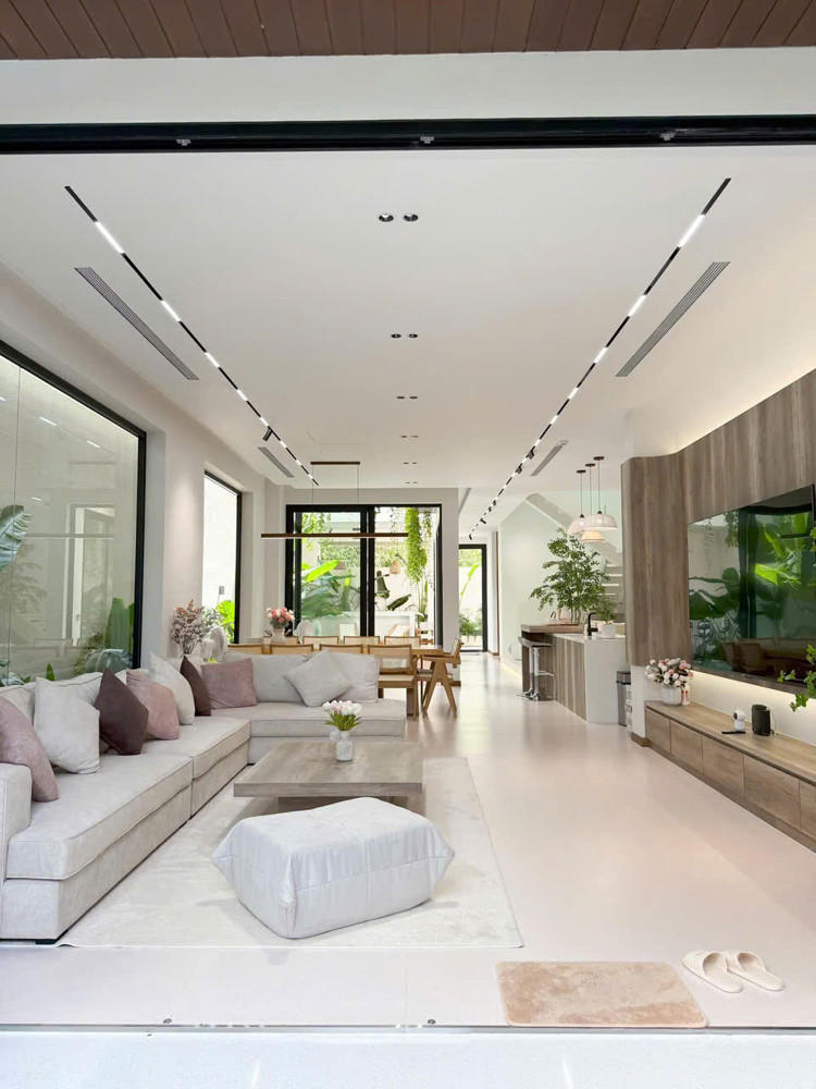 HIẾM! NHÀ ĐẸP PHỐ BẾ VĂN ĐÀN – TRUNG TÂM HÀ ĐÔNG – Ô TÔ VÀO NHÀ, KINH DOANH ĐỈNH – 50M², 5 TẦNG,