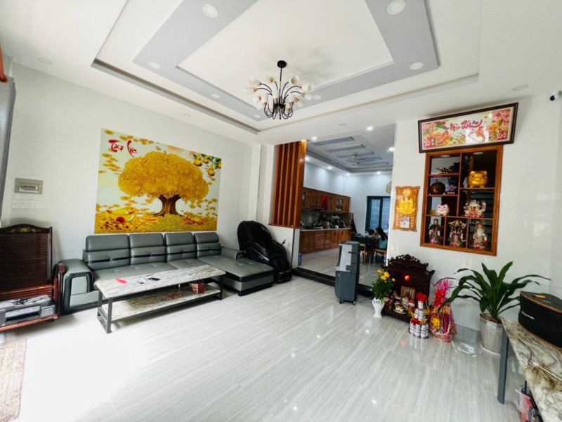 Bán nhà 4 tầng, 3PN đường Lê Đình Quản, Cát Lái, Q.2. TP HCM. DT 96m2, SH, giá 9.15 tỷ