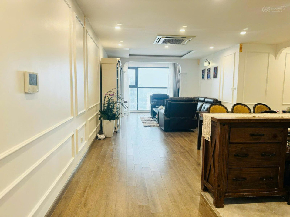 Cần bán 3PN diện tích 121m² - FLC 265 Cầu Giấy NT full hướng mát giá 14 tỷ